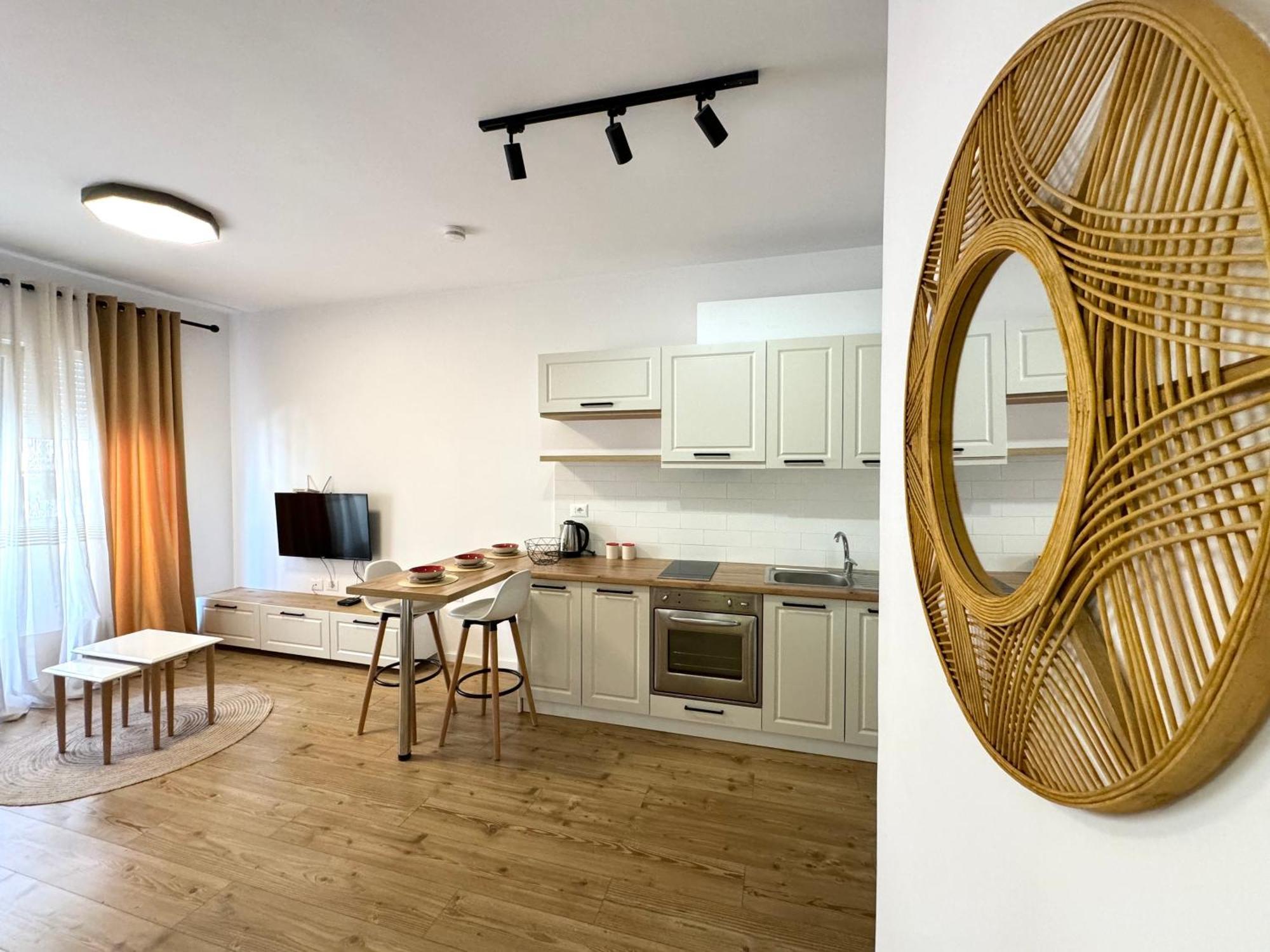 Apartment In The Heart Of Old Bazaar, Tirana - Hana Apartments 외부 사진